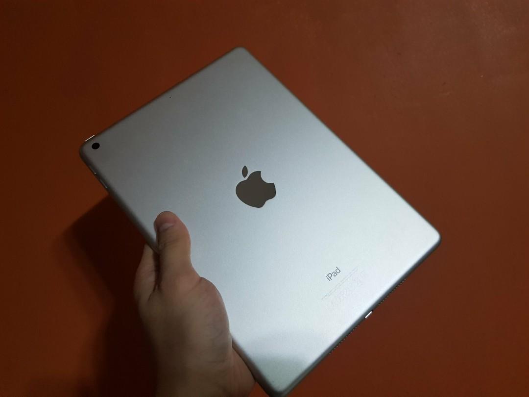 Apple Ipad 5th Gen 2017 Model 128gb Sale Or Swap Samsung Tab S3 Or S4 Or Tab A 2019 Mobile Phones Tablets Tablets On Carousell