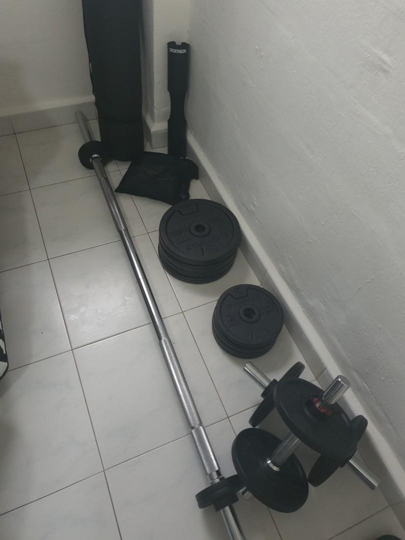 Decathlon barbell and dumbell set, Sports Equipment, Exercise & Fitness