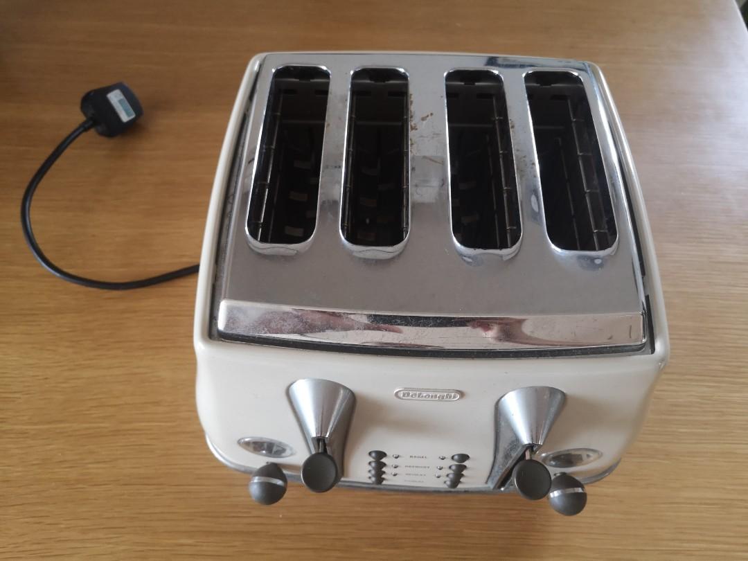 Delonghi Bread Toaster, TV & Home Appliances, Kitchen Appliances, Ovens