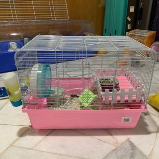 (Category: ) located in . Submitted by goldhats (Listing ID 1033402138, Image 1). Description: .