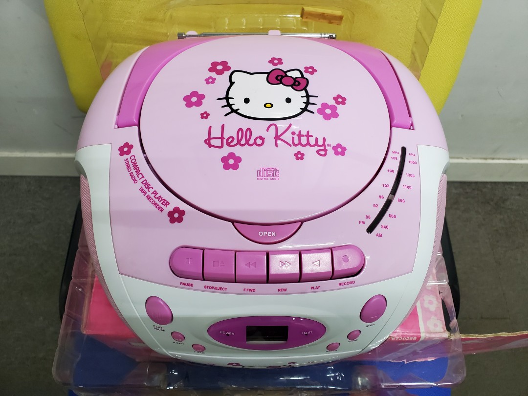 Hello Kitty CD FM AM CASSETTE, 音響器材, 音樂播放裝置 MP3及CD Player Carousell