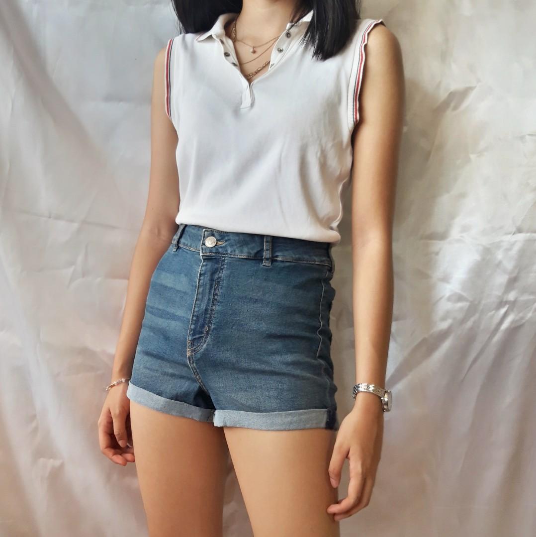 H M DIVIDED VINTAGE DENIM FIX FOLD HIGHWAISTED SHORT Women s