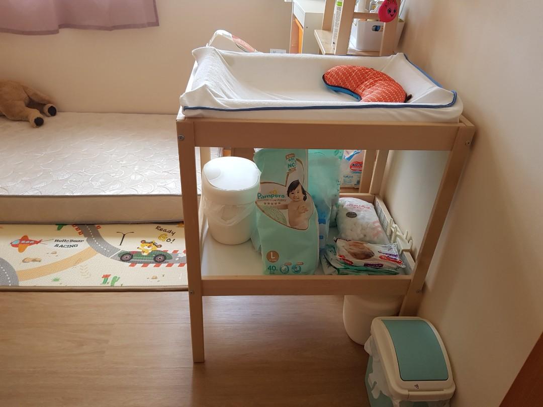 snap on baby changing table