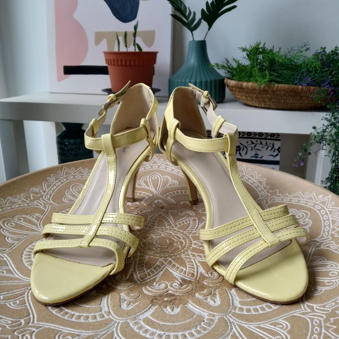 new look yellow heels
