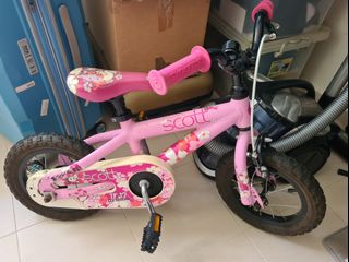 (Category: ) located in . Submitted by gramsbakes (Listing ID 1033434000, Image 1). Description: .