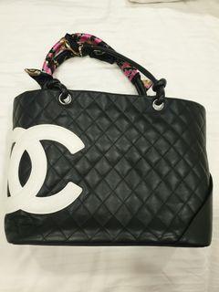 Chanel Glazed Caviar Leather 31 Rue Cambon Tote Dark Green with