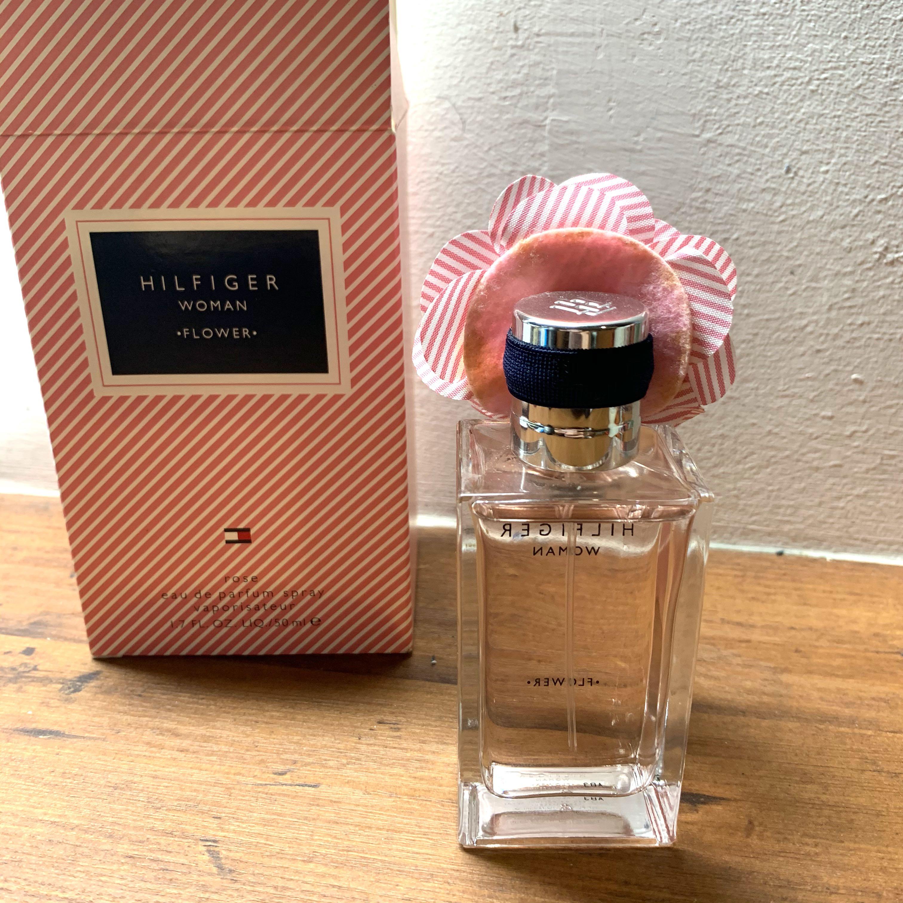 Hilfiger woman deals flower