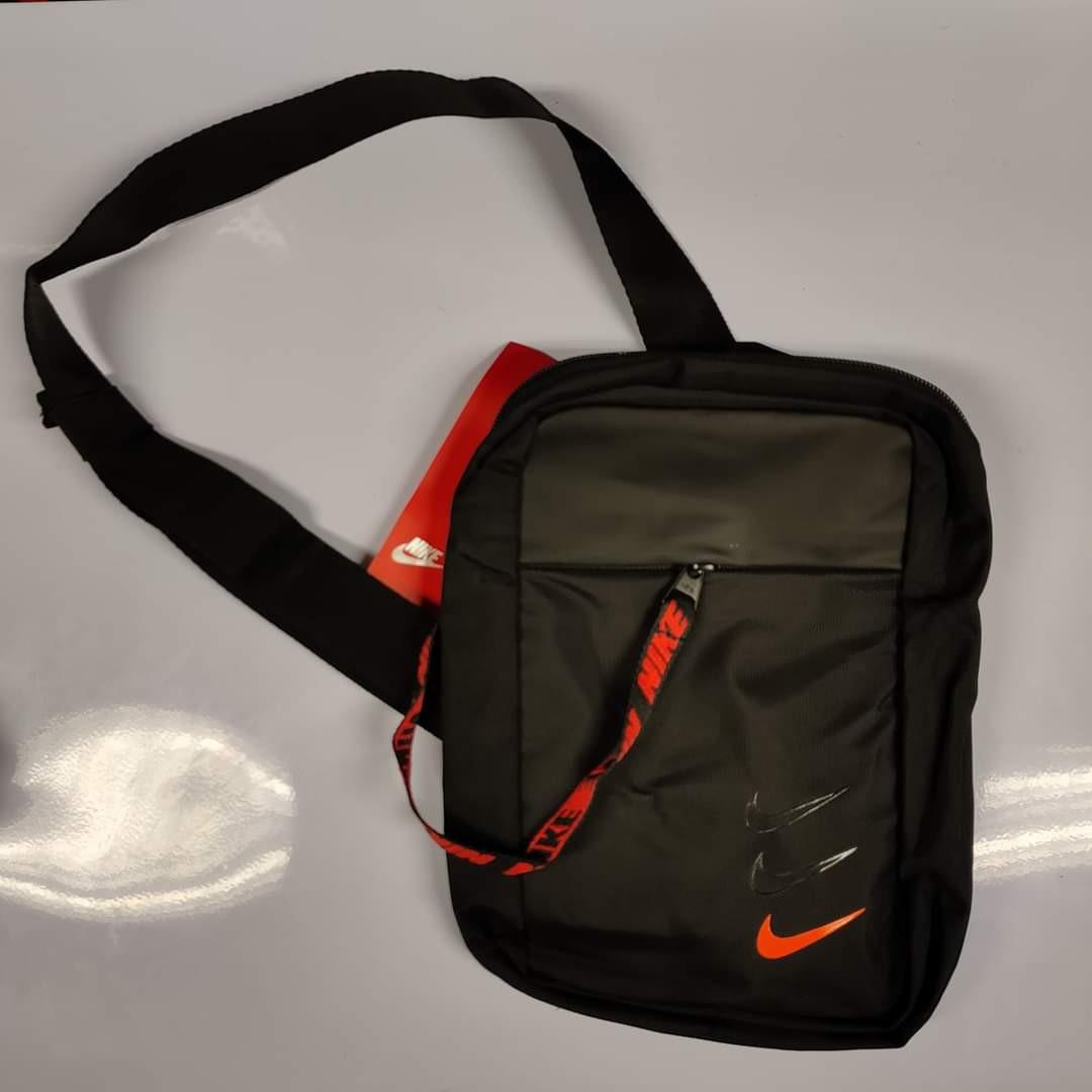 Sale 🔥 Nike Advance Crossbody Bag, Men's Fashion, Bags, Sling Bags on  Carousell