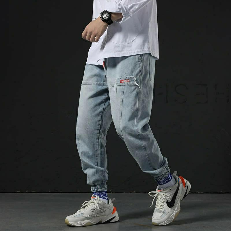 loose jogger jeans