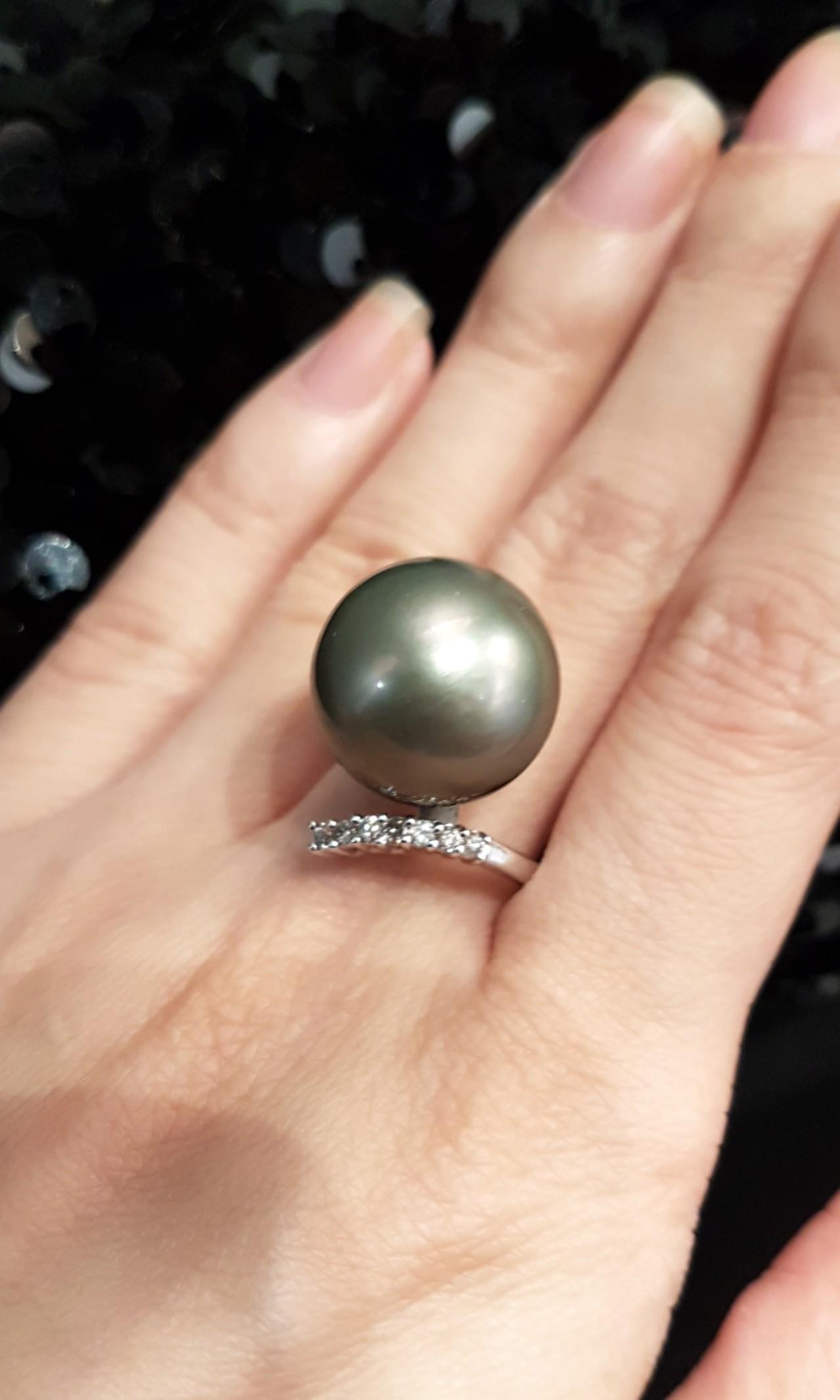 Sold Tahitian Pearl Ring 18k Gold Diamond Classic Customised For Customer Women S Fashion Jewellery Rings On Carousell