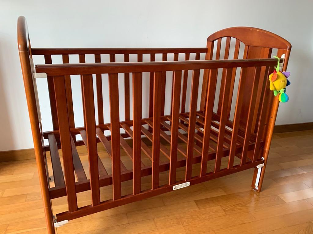 Solid wood baby top cot