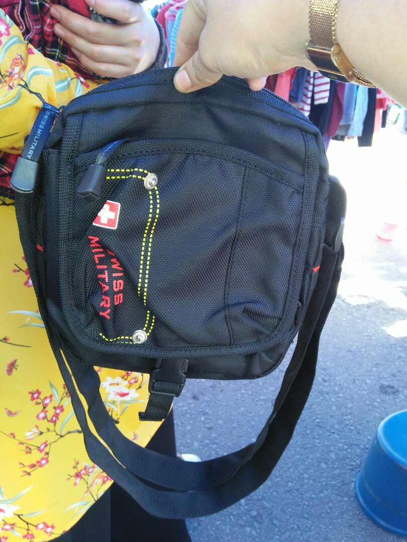 Swiss military deals sling bag