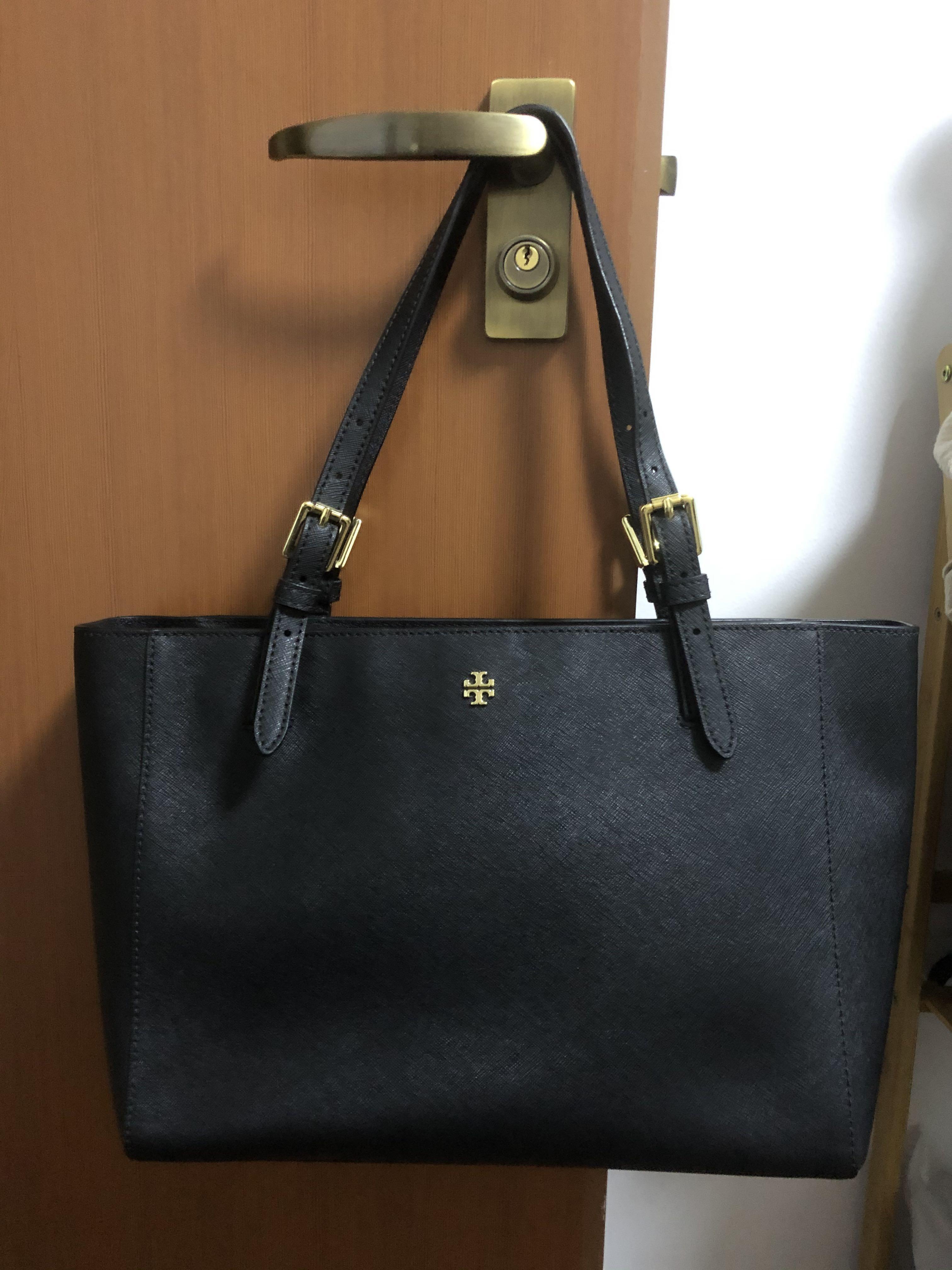 Tory Burch EMERSON SMALL BUCKLE TOTE, Women's Fashion, Bags & Wallets, Tote  Bags on Carousell
