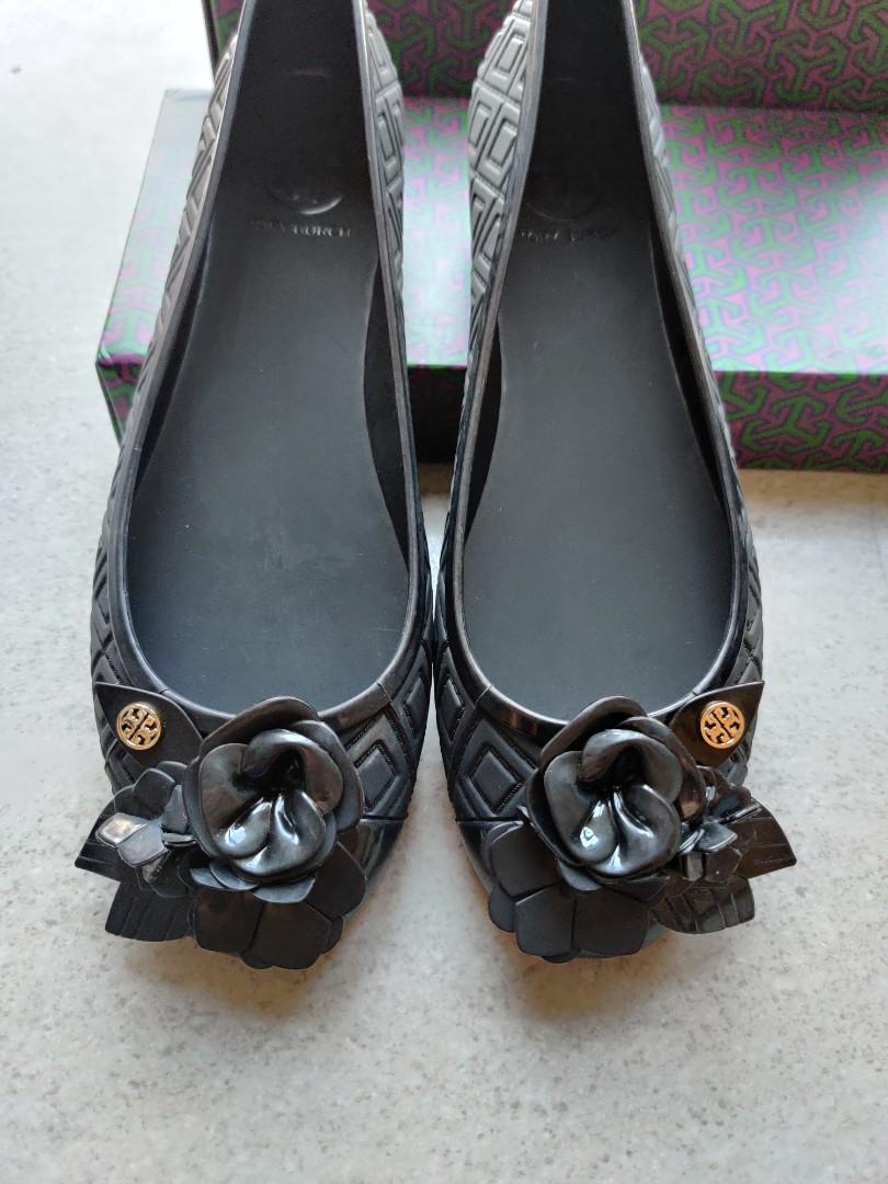 tory burch jelly shoes