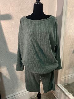 (Category: ) located in . Submitted by clothes_fromsan (Listing ID 1033574836, Image 1). Description: .