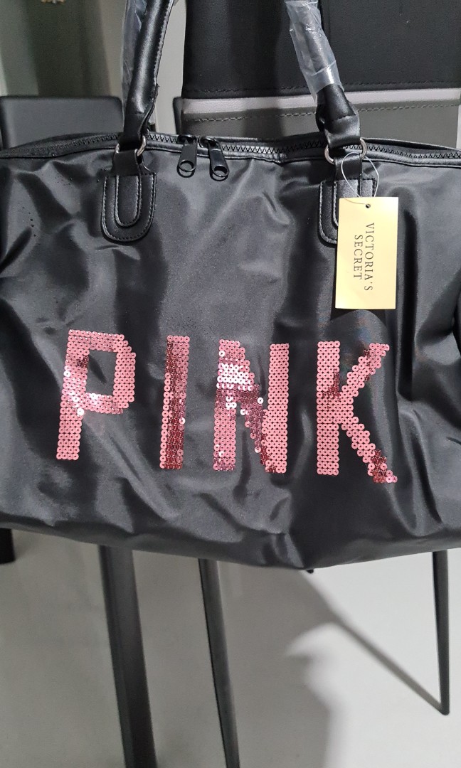 Victoria's Secret Duffle bag (Black) Price Lowered, Women's Fashion