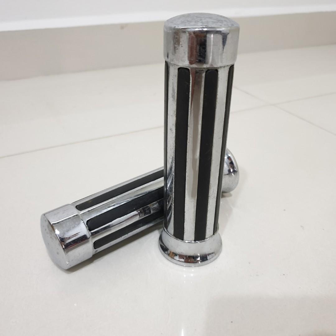 motorcycle cruiser grips