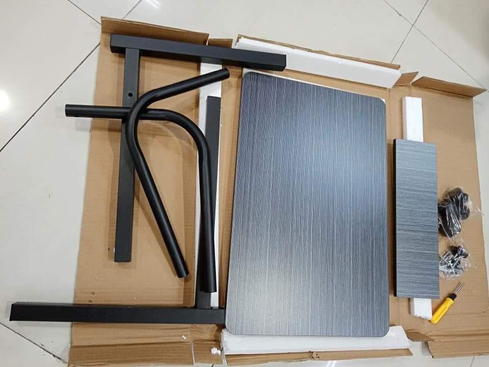 ADJUSTABLE STUDY COMPUTER TABLE ALL BLACK (Category: Tables & Sets) located in Mandaluyong City. Submitted by gentleturtle_f28a5c (Listing ID 1033638750, Image 2). Description: 🖥️ Adjustable Study Table 💸 600.00 ✔️ Size: 60x40 ✔️ All Black ✔️ Onhand 📌Mop: COD/Gcash/Bdo 📌Lalamove/Speedy/Grab 📌Meet up: Pasig Sea Oil Baltazar Palatiw ❌ No free sf.