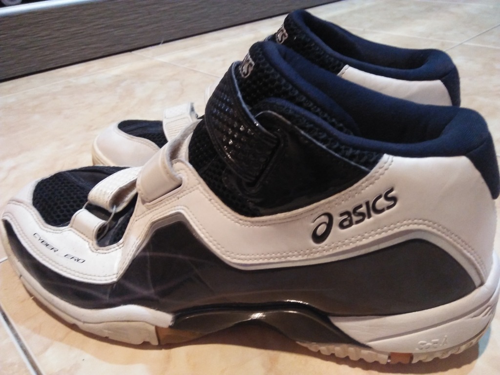 Asics cyberzero cheap