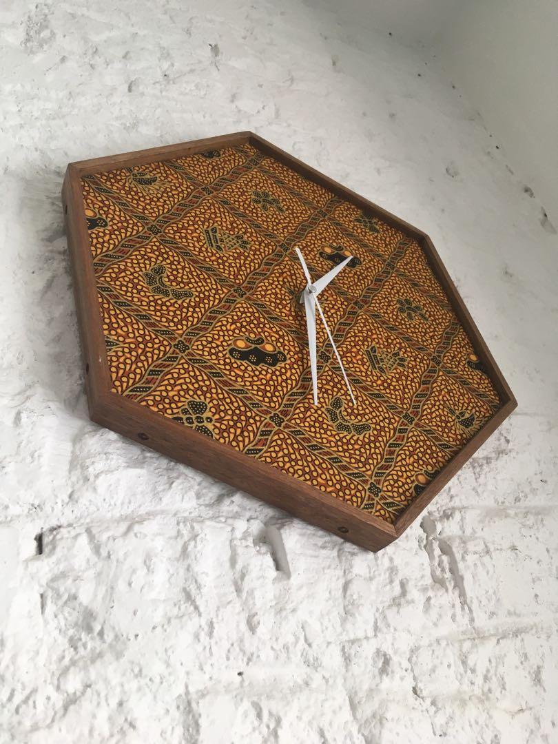 Batik Clock, Hobbies & Toys, Stationery & Craft, Art & Prints on Carousell