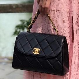 Chanel vintage top handle shop