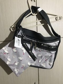 （分類：）位於 。 由 kellylee2017 提交（商品編號 215523813，圖片 1）。簡介： 。