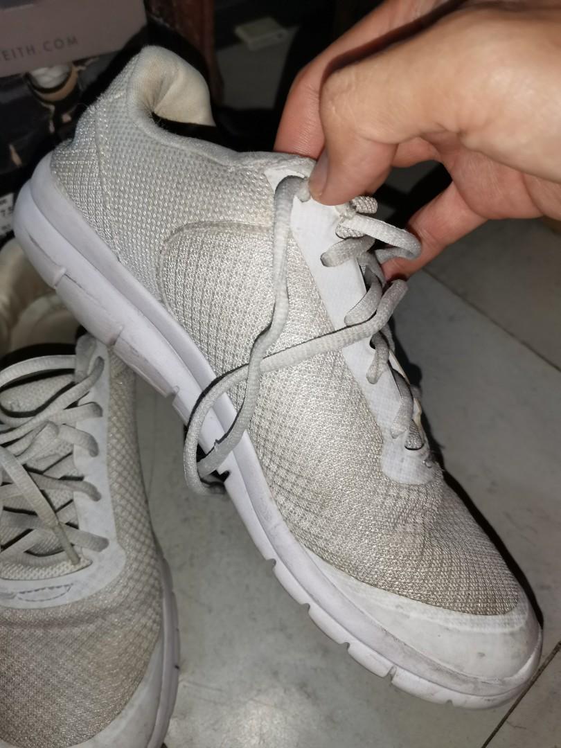 Champion white hotsell rubber shoes