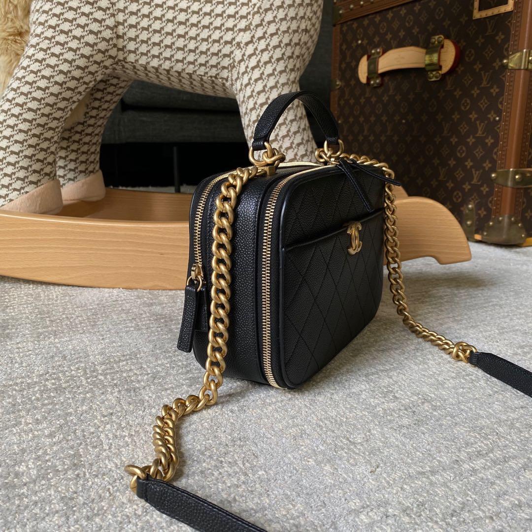 Chic store affinity chanel