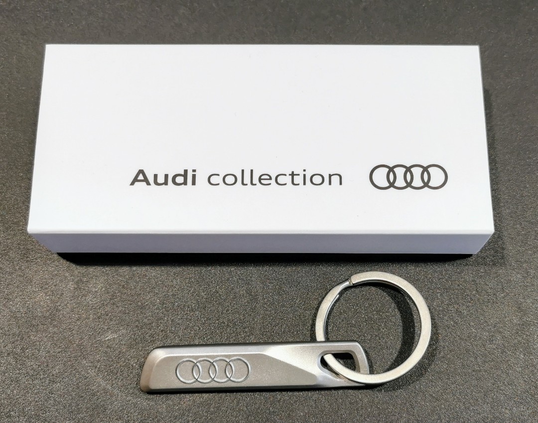 Audi outlet keychain original