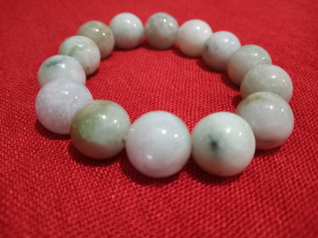 pearl and jade bracelet