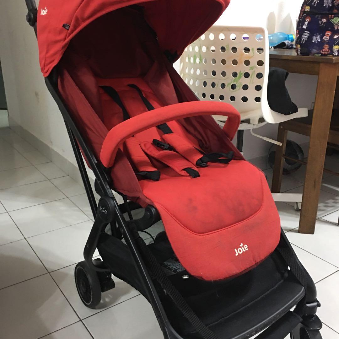 joie tourist vs babyzen yoyo