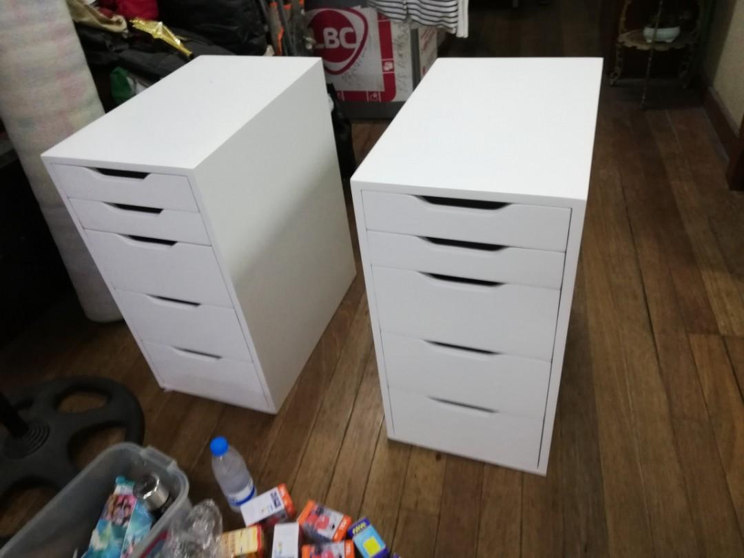 Mahogany wood table top, alex drawers, computer desk, Furniture & Home