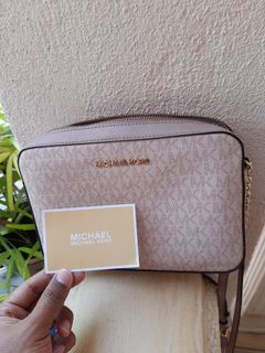 (Category: ) located in . Submitted by rasydanhalim (Listing ID 1033673418, Image 1). Description: .