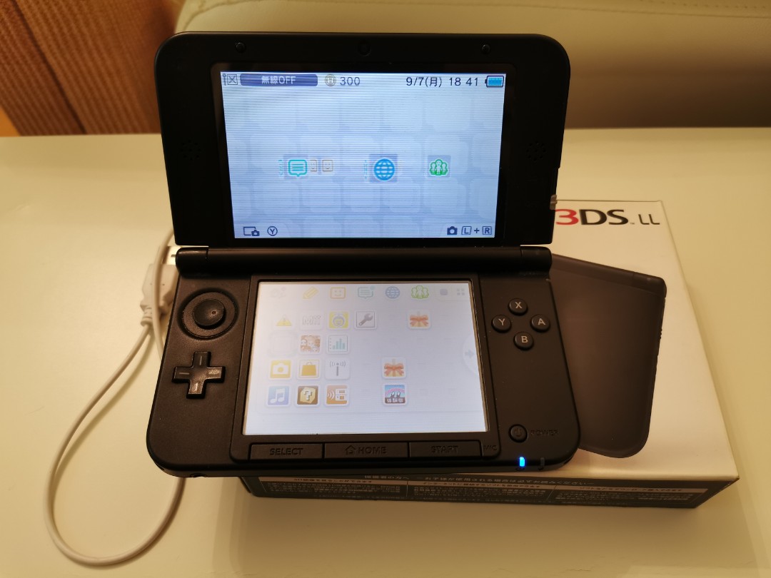 Nintendo 3DS LL 黑色日版主機連充電線, 電子遊戲, 電子遊戲機, Nintendo 任天堂- Carousell