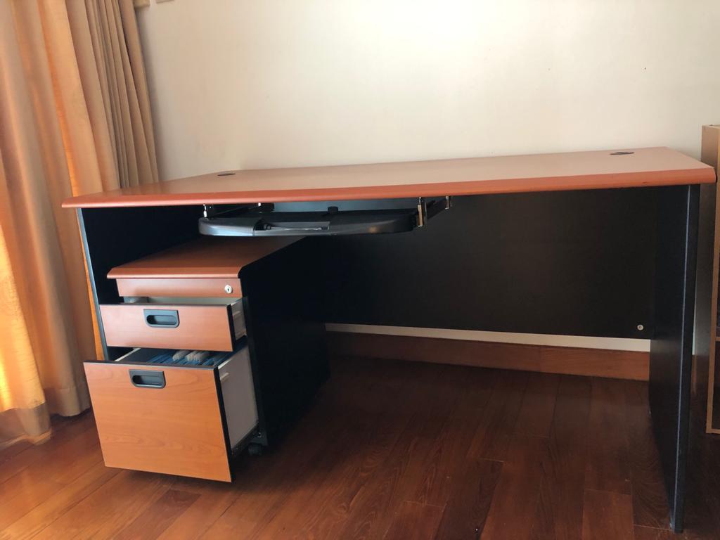 Office Tab E With Mobile Drawer Furniture Tables Chairs On Carousell