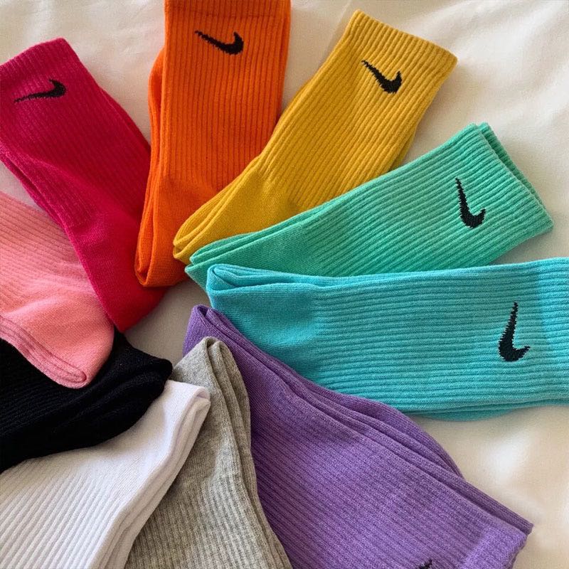 plain nike socks
