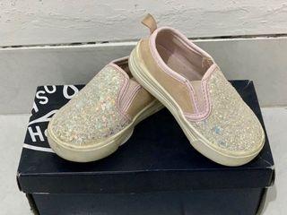 Preloved sepatu Oshkosh