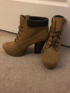 RARE ITEM! AUTHENTIC TIMBERLAND BOOTS!