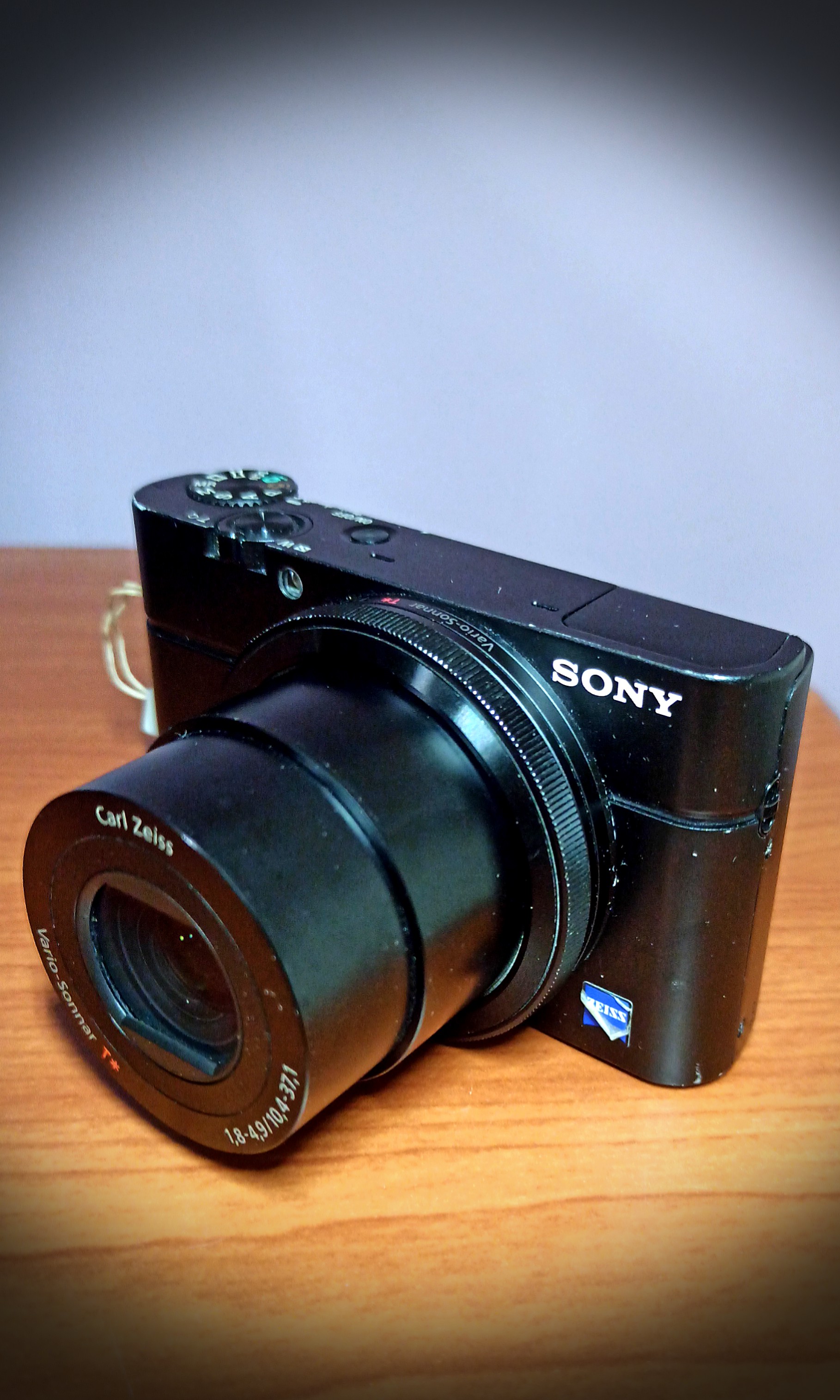 Sony RX100 Mk I, Photography, Cameras on Carousell