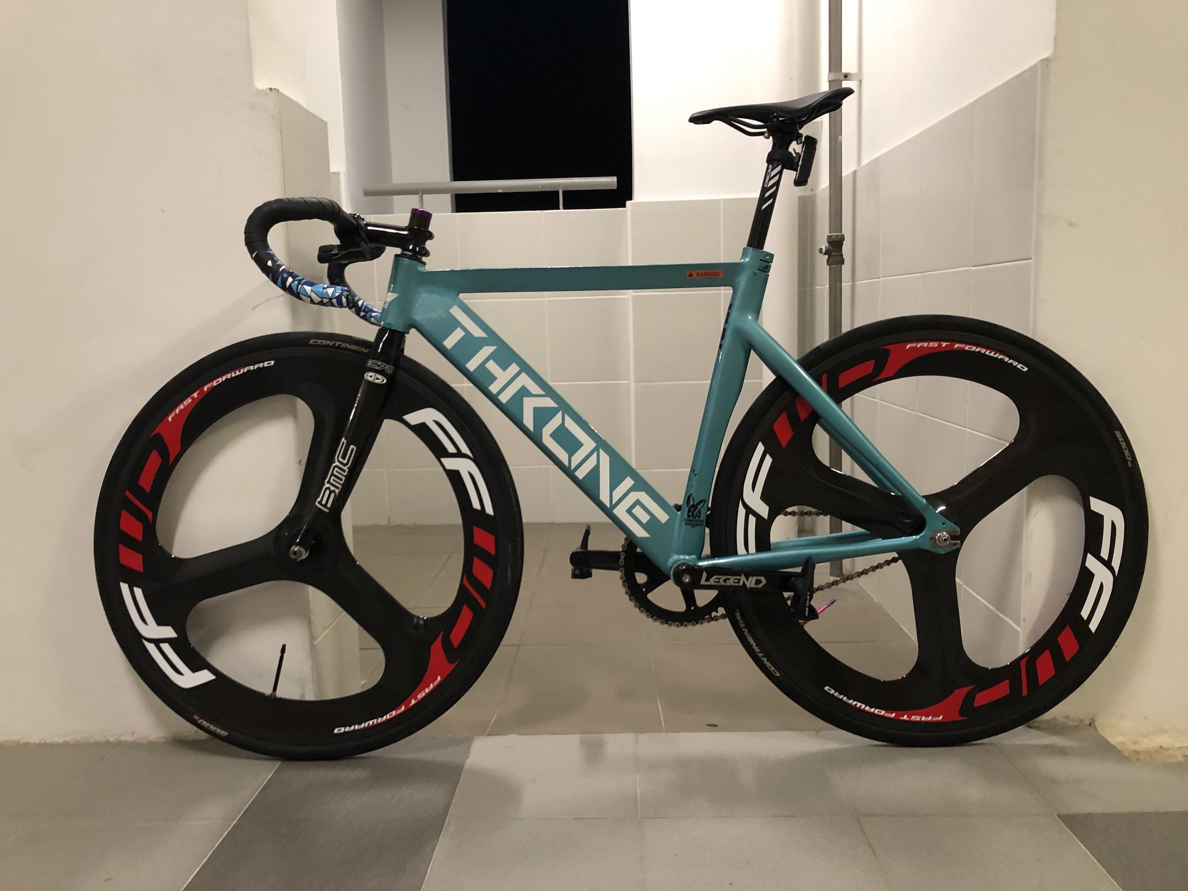 Throne frameset, Sports Equipment, Bicycles & Parts, Bicycles on Carousell