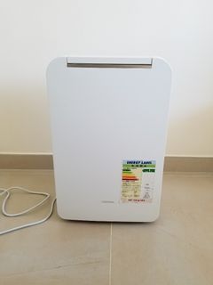 （分類：）位於 。 由 talaria 提交（商品編號 1033747330，圖片 1）。簡介： 。