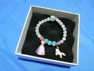 (Category: ) located in . Submitted by preciousbracelets (Listing ID 1033796630, Image 1). Description: .