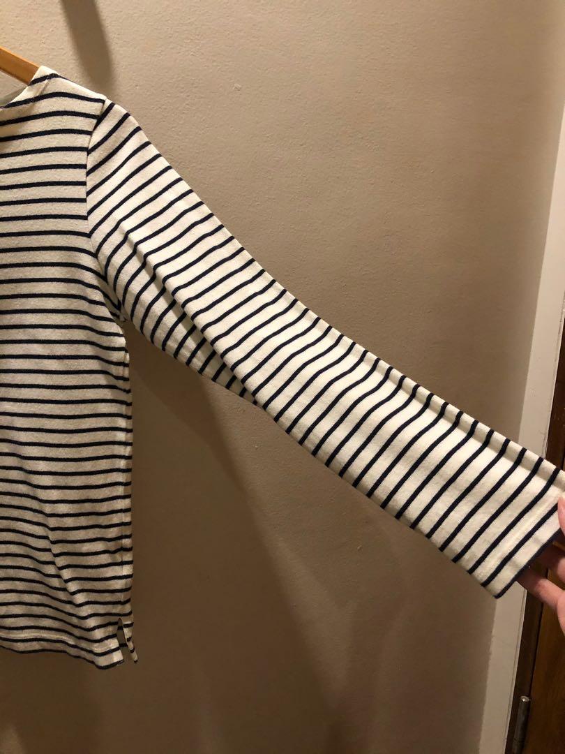 Uniqlo Striped Long-Sleeved Top (Category: Longsleeves) located in Quezon City. Submitted by projectdeclutter_mnl (Listing ID 1033701790, Image 3). Description: ! Can be a bundle with the Giordano top for 340 ! No flaws ✨ Perfect for that casual to smart casual look 👌🏼 **sf not yet included .