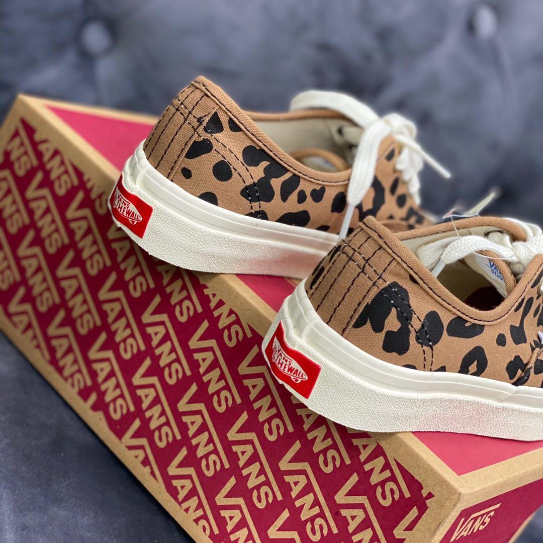Vans Leopard Print Shoes, Women's Fashion, Footwear, Sneakers on Carousell