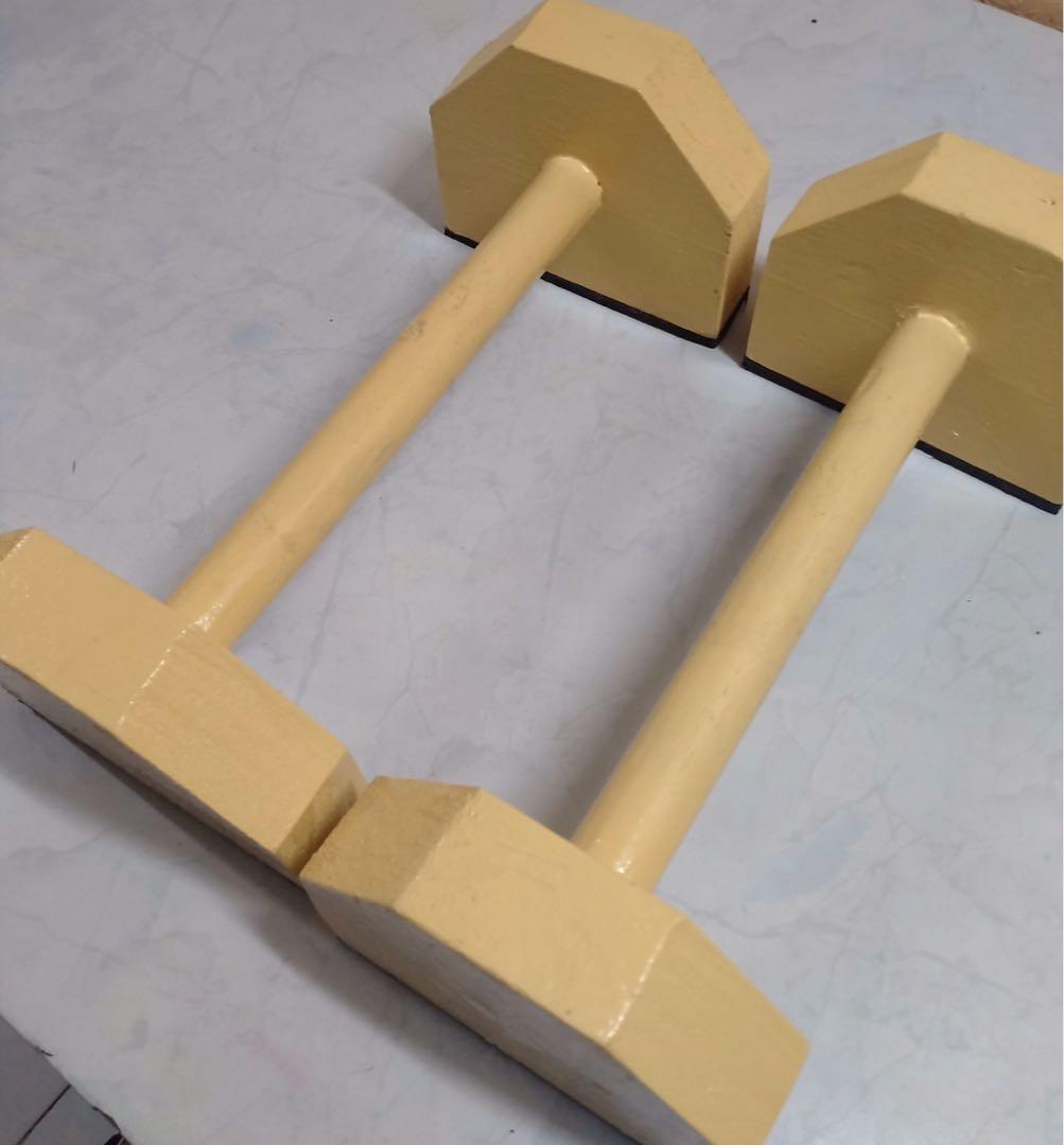 Wooden parallettes (Category: Toning & Stretching Accessories) located in Manila. Submitted by sphia21 (Listing ID 1033613697, Image 2). Description: .