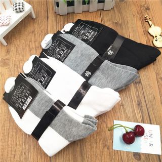 (Category: ) located in . Submitted by ngshaochuan (Listing ID 1033992136, Image 1). Description: .