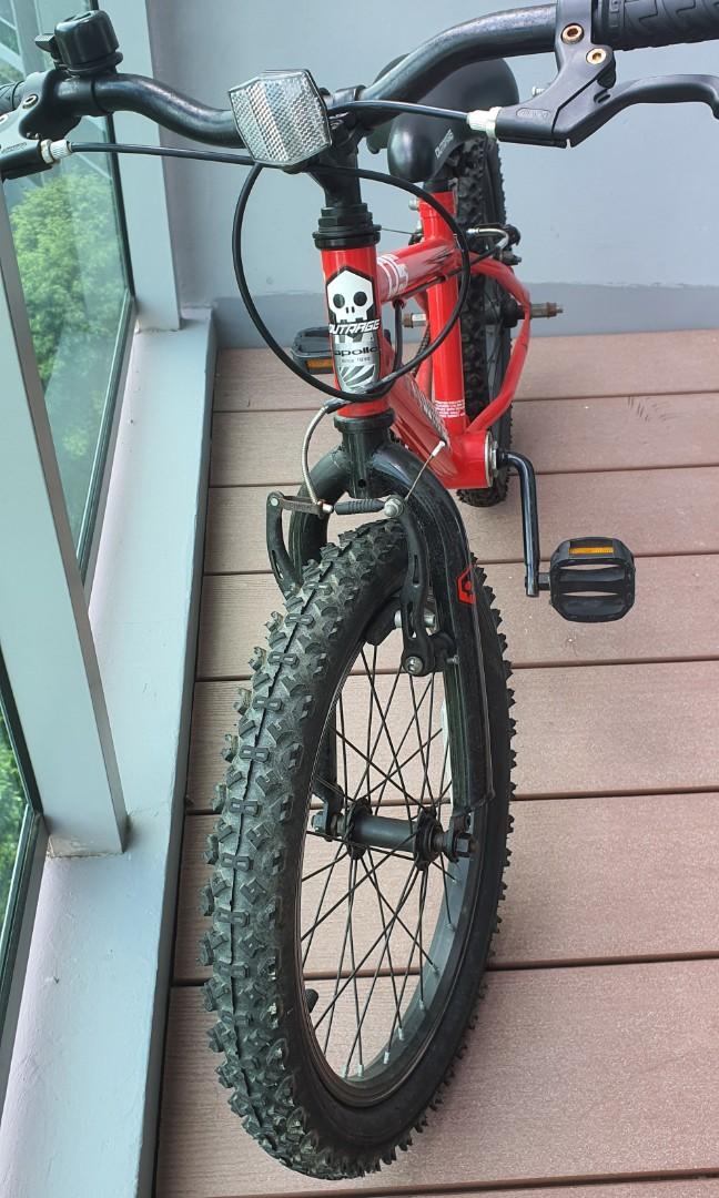 Apollo outrage kids bike sales