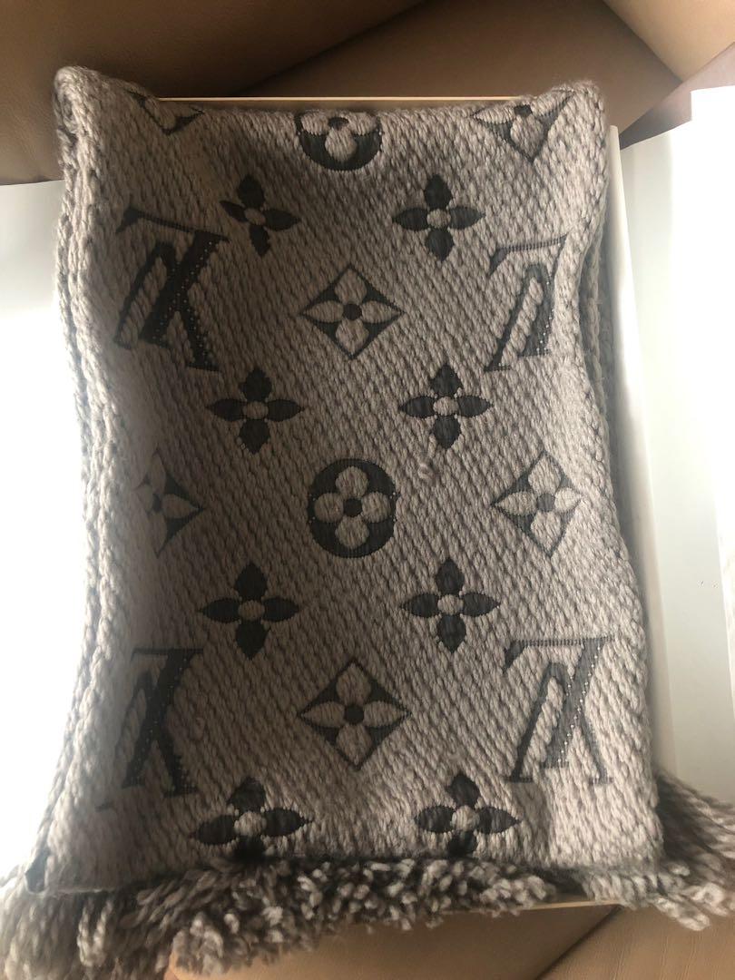 Logomania wool scarf Louis Vuitton Grey in Wool - 31209929