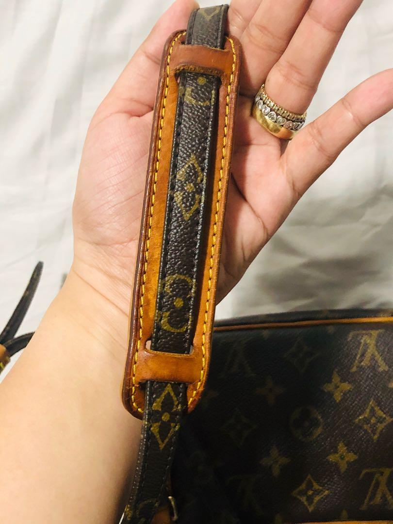 Authentic Louis Vuitton Bandolier Sling for Sale in Tampa, FL - OfferUp