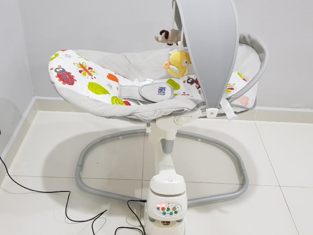 Automatic / Electric Baby Rocker, Babies & Kids, Infant Playtime on ...